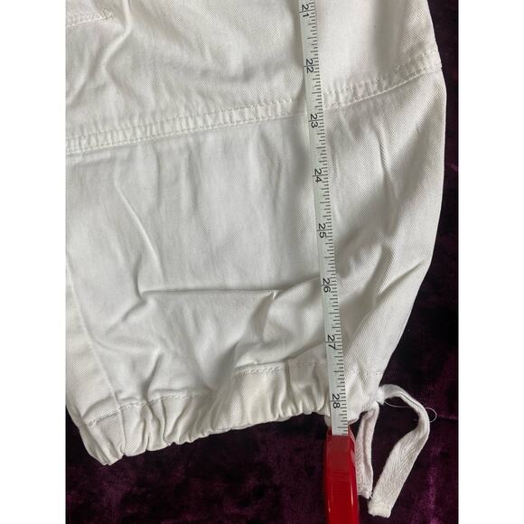 MICHAEL Michael Kors White Cargo Capri Pants - Size 6 - Picture 5 of 7